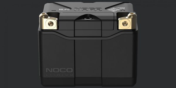 113 x 70 x 88 - + NOCO Lithium Powersport 12V 2Ah 25.6Wh 250A
